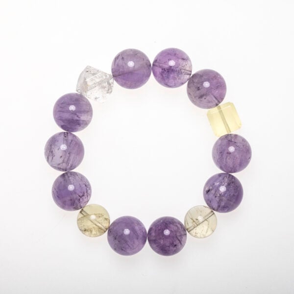 Natural Crystal Jewelry – A stunning collection of handcrafted jewelry made with natural crystals, known for their healing properties and unique beauty.