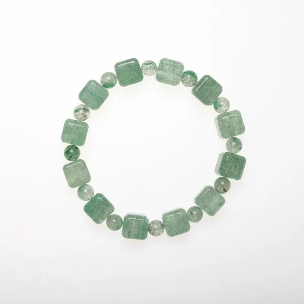 green crystal bracelet for healing and inner peace